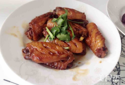 可乐鸡翅家常做法视频,美味诱人，简单易学！